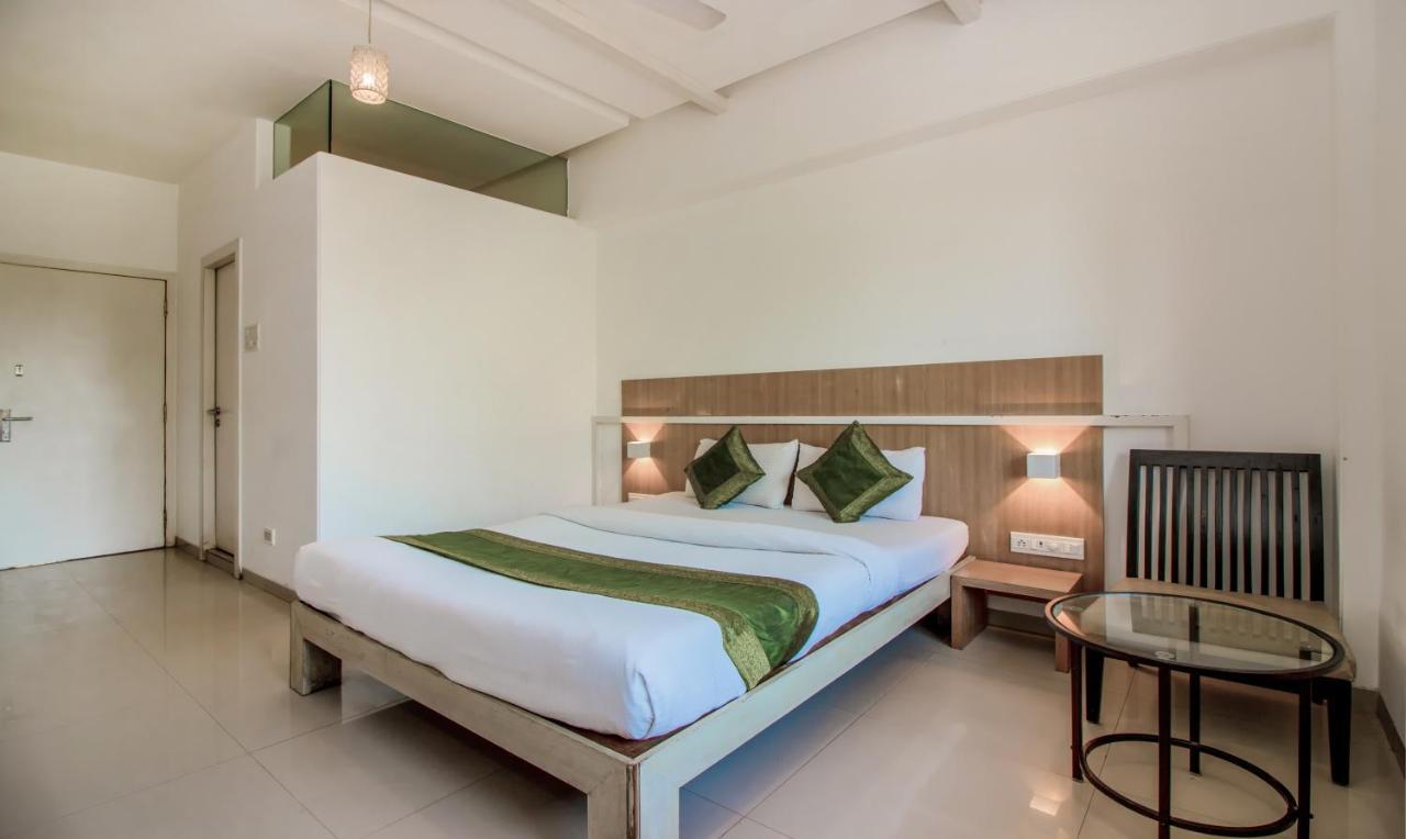 Treebo Trend Golden Nest Hotel Thane Eksteriør billede